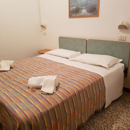 Hotel Piccari Nuova Gestione Rimini Exterior foto