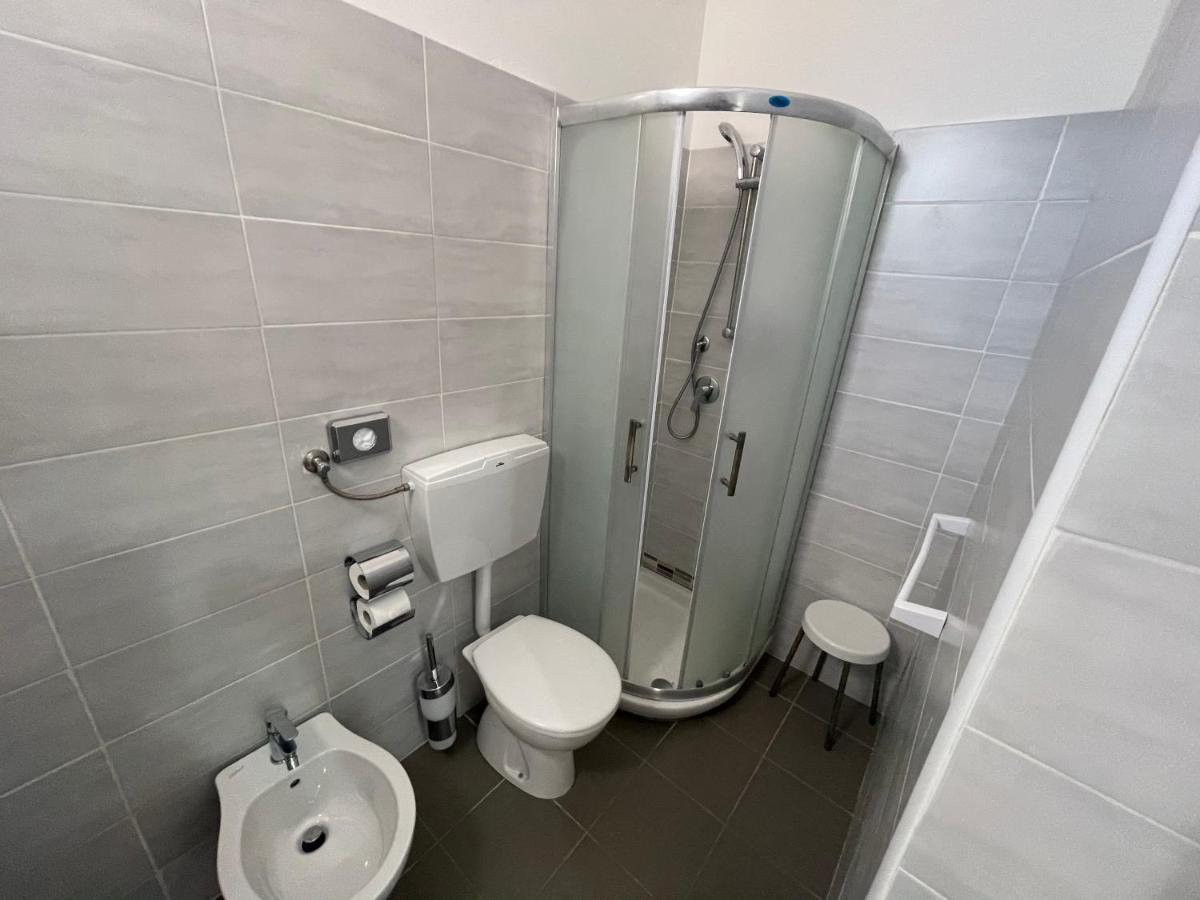 Hotel Piccari Nuova Gestione Rimini Exterior foto