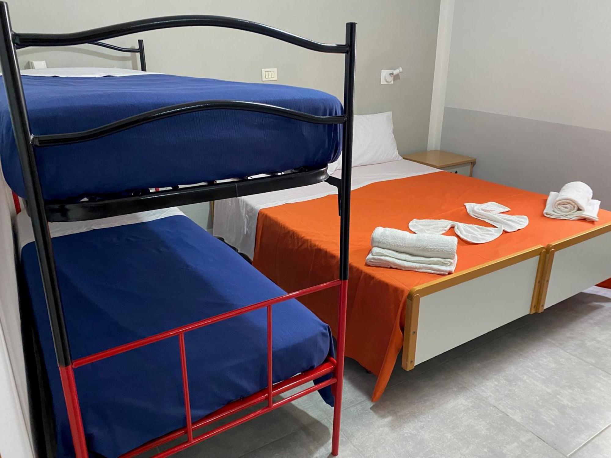 Hotel Piccari Nuova Gestione Rimini Exterior foto